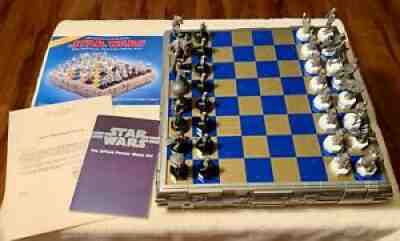 STAR WARS OFFICIAL PEWTER CHESS SET BY THE DANBURY MINT - COMPLETE - 1996 - MINT