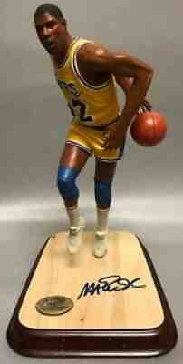 MAGIC JOHNSON LOS ANGELES LAKERS DANBURY MINT FIGURINE