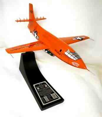 RARE Signed CHUCK YEAGER X-1 Danbury Mint Model Plane Rocket PSA/DNA
