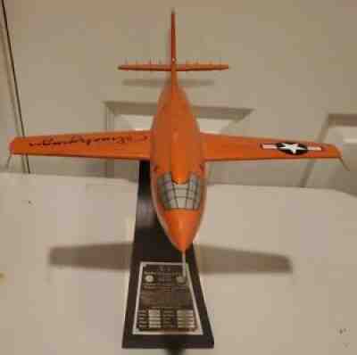 Chuck Yeager Signed Bell X-1 Rocket Research Plane Danbury Mint 1/32 Scale Model