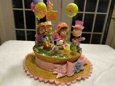 Danbury Mint Peanuts Snoopy "Hopping into Spring" Sculpture - Extremely Rare!