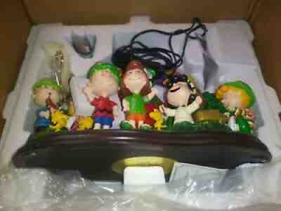 Danbury Mint Peanuts Charlie Brown LUCK of the IRISH St Patrick's Day Lighted.
