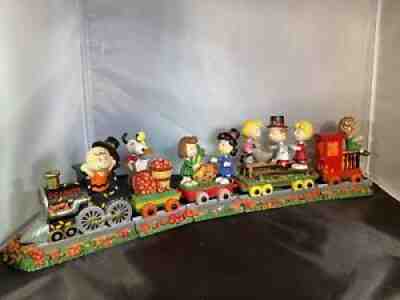 DANBURY MINT PEANUTS SNOOPY THANKSGIVING TRAIN