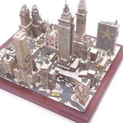 CHRISTMAS IN NEW YORK - Macy's, Empire State, Chrysler - DANBURY MINT