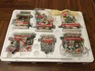 Danbury Mint Miniature Schnauzer Christmas Express Train Collectible DecorationÂ 