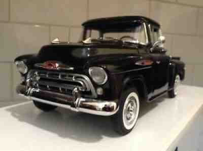 Danbury Mint - 1957 Chevrolet StepSide PickUp - "Limited Edition"