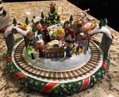 Danbury Mint: Peanuts Christmas Wonderland Woodstock Train Station