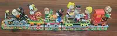 Danbury mint Peanuts Thanksgiving Train