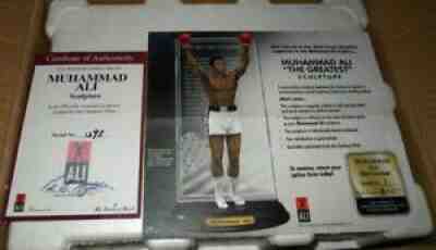DANBURY MINT MOHAMED ALI THE GREATEST SCULPTURE RARE VERSION IN RING CORNER MIB
