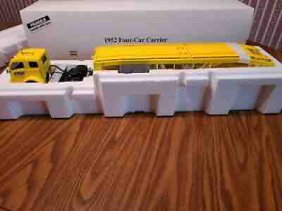 Franklin Mint 1952 White Motors Four Car Carrier Yellow 1:24