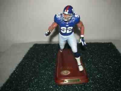 DANBURY MINT MICHAEL STRAHAN NEW YORK GIANTS FIGURINE (VERY RARE)