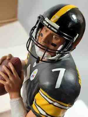 The Danbury Mint Ben Roethlisberger Figure Statue Memorabilia COA MINT