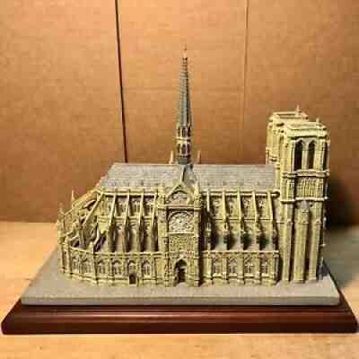 Danbury Mint Replica Of Notre Dame Cathedral Collectible, Gorgeous Condition