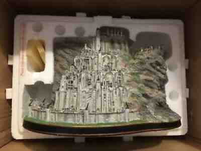 RARE DANBURY MINT LORD OF THE RINGS MINAS TIRITH LIGHTED SCULPTURE LOTR