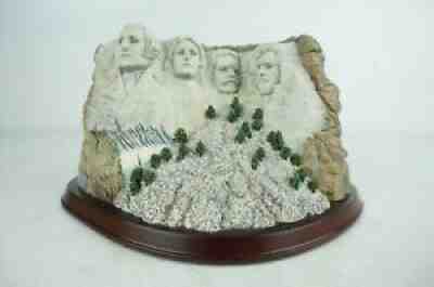 Mount Rushmore Danbury Mint Statue Replica Statue Sculpture U.S. Presidents