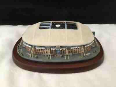 NFL Danbury Mint TEXAS STADIUM Home of the Dallas Cowboys Figure Figurine (MM84)