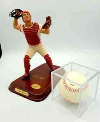 Johnny Bench Danbury Mint Statue With Mask and free Johnny Bench Signed Baseball