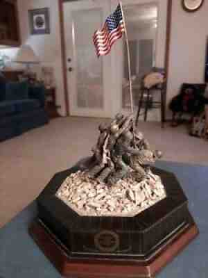 Danbury Mint Iwo Jima Memorial In Memory Of Men In USMC