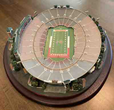 DANBURY MINT, MIAMI HURRICANES 2002 NATIONAL CHAMPIONS, Rose Bowl Stadium