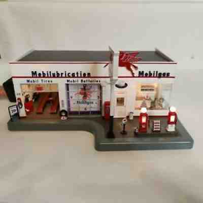 Danbury Mint Mobil Service Station Clock Lighted Exceptional Condition