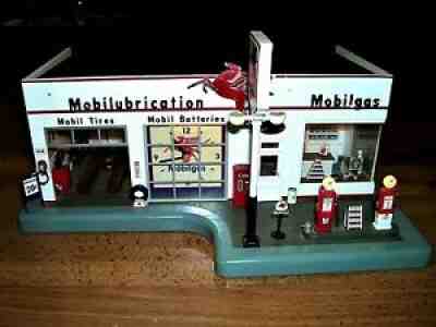 LIGHT UP MOBIL SERVICE STATION CLOCK ~ DANBURY MINT DIORAMA 1:48 SCALE ~ IN BOX
