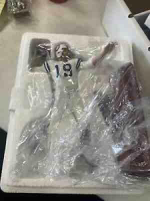 Danbury Mint JOHNNY UNITAS NFL HOF Baltimore Colts Figure Figurine NIB *RARE*