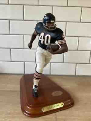 Danbury Mint Gale Sayers Chicago Bears #40 Statute Figure Figurine Wood Mount 8â?
