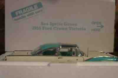 DANBURY MINT 1/24 SCALE 1956 FORD CROWN VICTORIA RARE SEA GREEN IN BOX NO TITLE