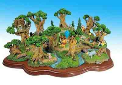 Very Rare! Disney Winnie the Pooh "The Hundred Acre Wood" Danbury Mint