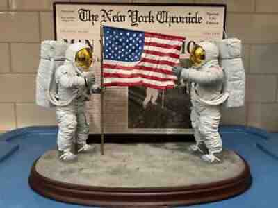 Danbury Mint - â??One Small Step for Manâ? ........... Man Walks on Moon