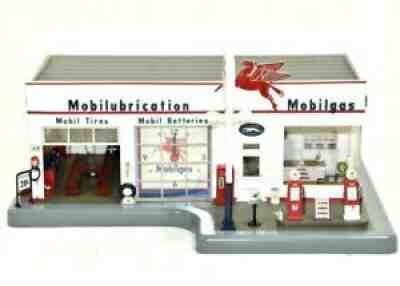 DANBURY MINT VINTAGE MOBIL GAS STATION LIGHT UP CLOCK DIORAMA DISPLAY no box