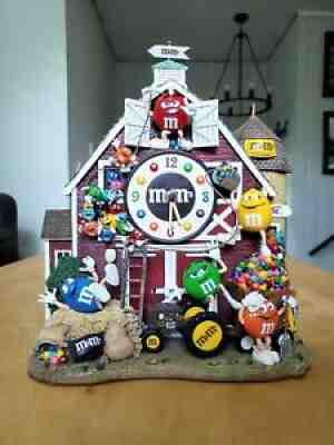 M&Mâ??s Farm Clock by The Danbury Mint, Brand New in Original Box, 2005