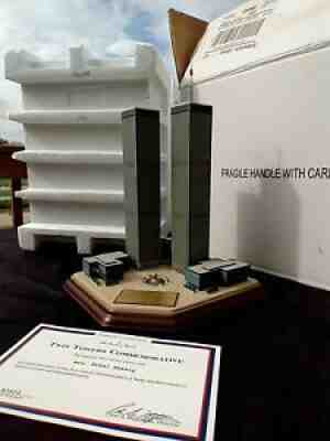 Danbury Mint Twin Towers Commemorative World Trade Center 911 Memorial NYC