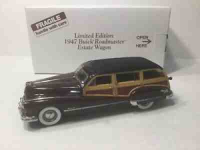 DANBURY MINT 1947 BUICK ROADMASTER ESTATE WAGON, 1/24, â??RARE LE BURGANDYâ? NMIB