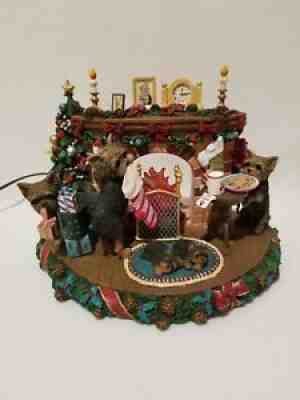 Danbury Mint Yorkie Yorkshire Terrier Dog A Cozy Christmas Eve Lighted Figurine