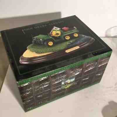 The Danbury Mint 2001 John Deere Classic Gator Tee Marker