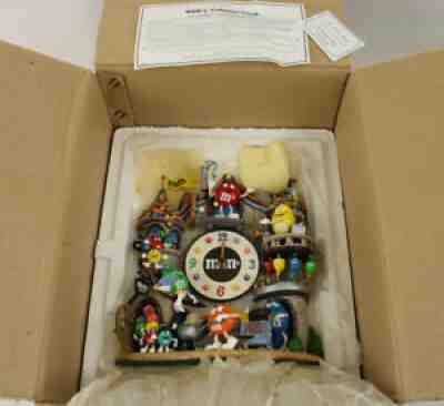 Ultra Rare Danbury Mint M&M's Collector Clock Diorama Chocolate Factory Castle