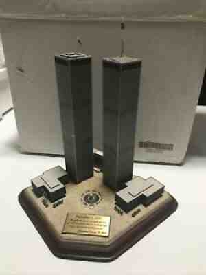 Danbury Mint Twin Towers Commemorative World Trade Center 911 Memorial NYC