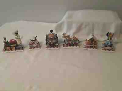 Pillsbury Doughboy Danbury Christmas Express Train 2002 *