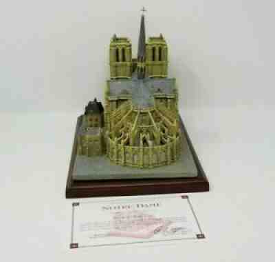 RARE Danbury Mint Notre Dame Cathedral Sculpture Model Wood Base Certificate