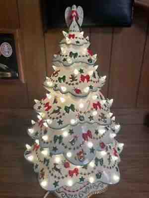 Vintage Danbury Mint White Porcelain Christmas Magic Christmas With Box WOW
