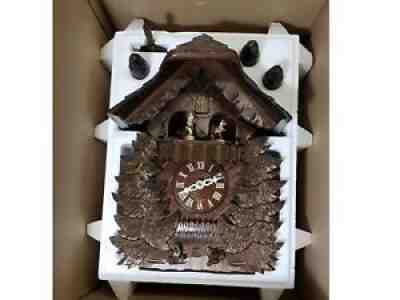 Danbury Mint The Bavarian Cuckoo Clock with Hummel Figurines