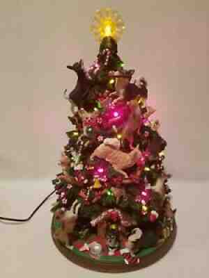 Danbury Mint Chihuahua Dog Lighted Christmas Tree Figurine