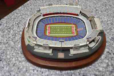 Danbury Mint Ralph Wilson Buffalo Bills Stadium Replica with Box/Styrofoam