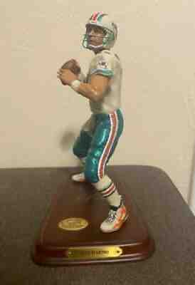 MIAMI DOLPHINS DAN MARINO  Danbury Mint Figurine