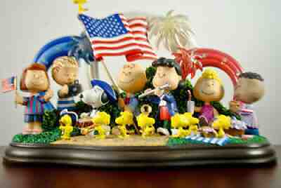 Danbury Mint Peanuts Yankee Doodle Dandy July 4th Sculpture - In box -See Issue