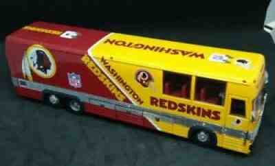 2000 Danbury Mint WASHINGTON REDSKINS TEAM BUS Mint Condition