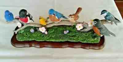 DANBURY MINT by BOB GUGE 7 BIRDS ON BRANCH SPRING MELODIES. NIB