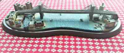 DANBURY MINT BROOKLYN BRIDGE NEW YORK CITY 20 INCH LONG FIGURINE