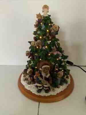 The Boyds Bears Christmas Tree, Santa Bear Lighted Tree, The Danbury Mint 2001